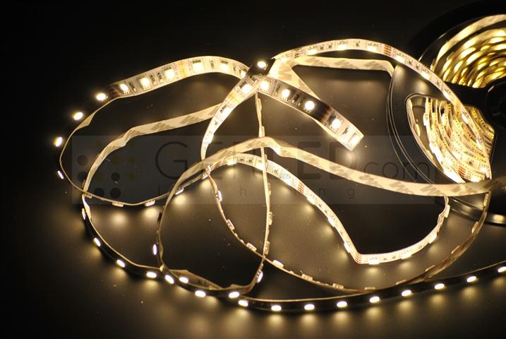 Taśma LED wodoodporna IP65 300 SMD 5050, rolka 5m, biały ciepły
